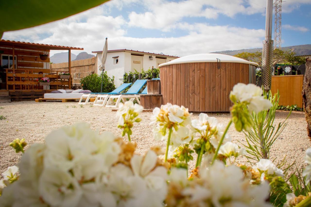 Lykke Suite Spa Sauna Piscina Y Jardin Buzanada Екстериор снимка
