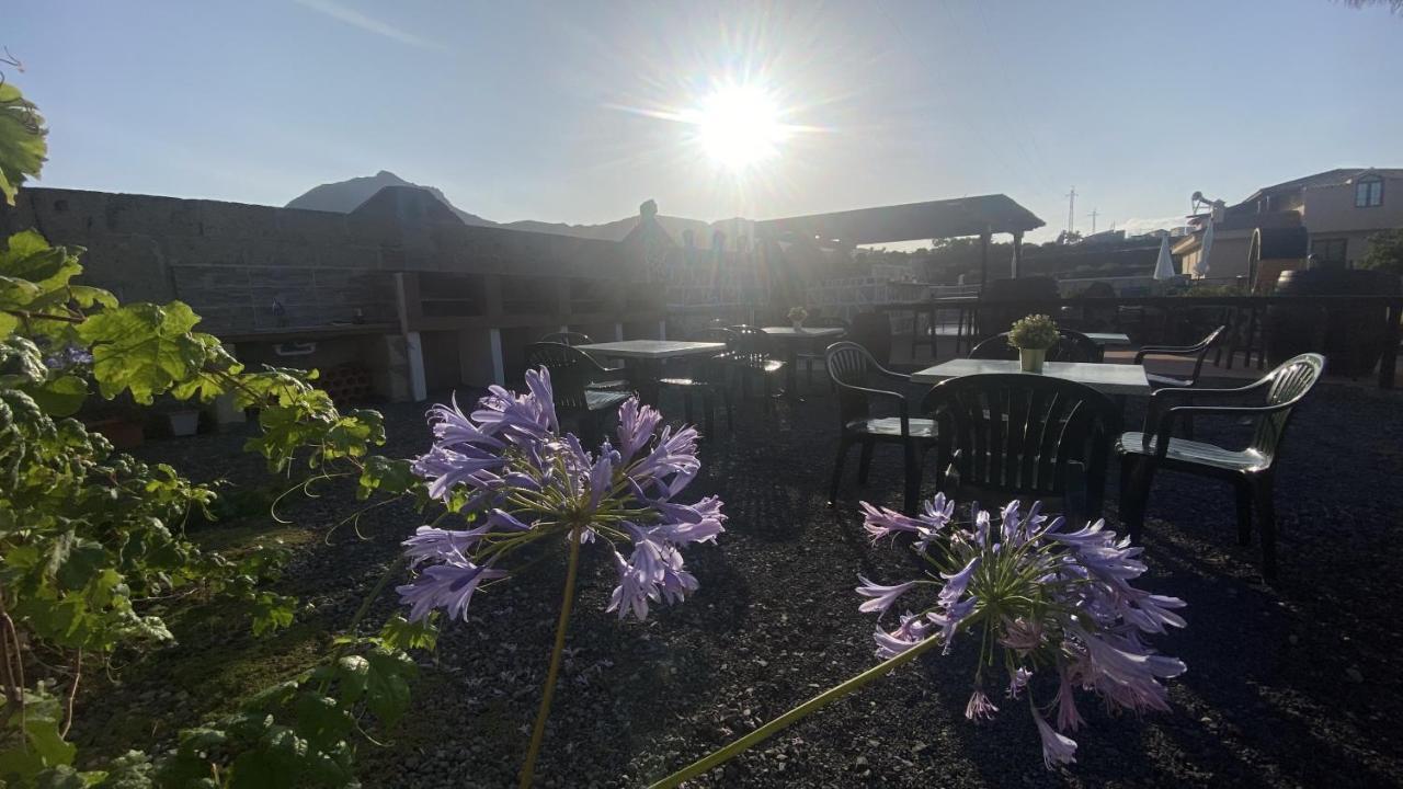 Lykke Suite Spa Sauna Piscina Y Jardin Buzanada Екстериор снимка