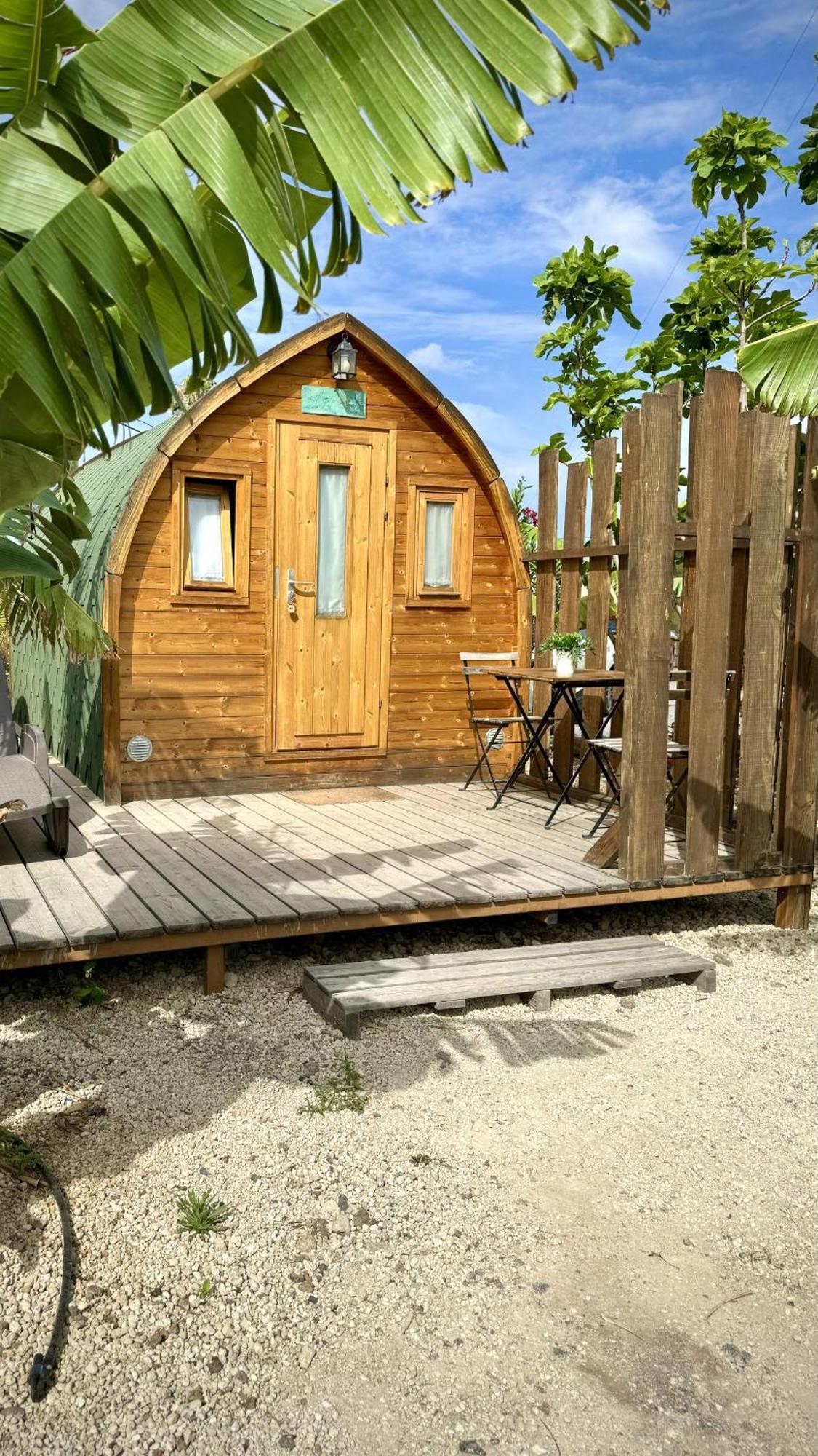 Lykke Suite Spa Sauna Piscina Y Jardin Buzanada Екстериор снимка